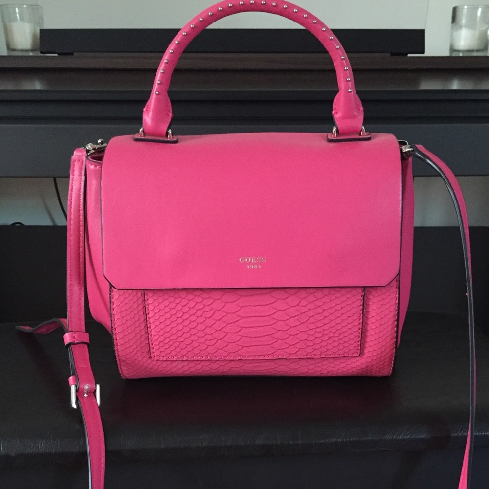 Brand NEW GUESS PYTHON-EMBOSSED in Hot Pink 💃